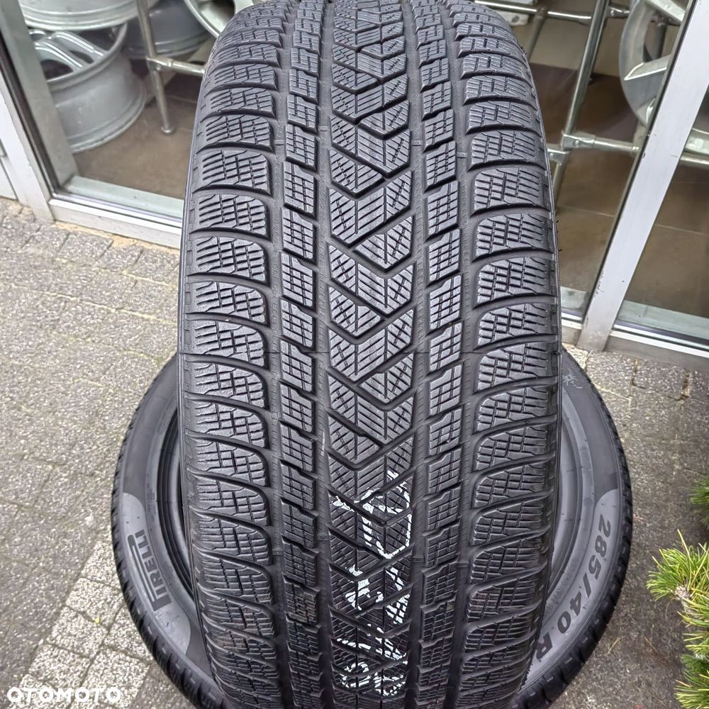 285/40R22 110W Pirelli Scorpion Winter para zima PZ18 - 2