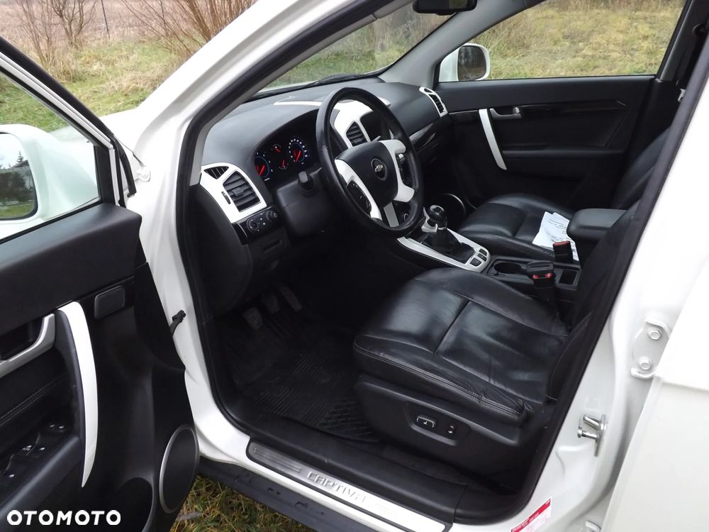 Chevrolet Captiva 2.2 2WD LT+ - 12