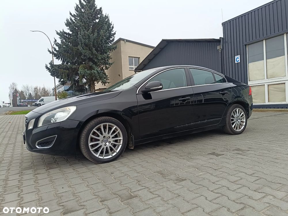 Volvo S60 D3 Geartronic Momentum - 8