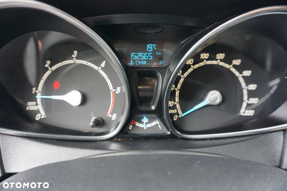 Ford B-MAX 1.5 TDCi Titanium X - 37