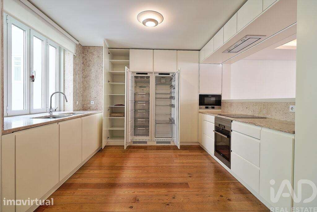 Apartamento T4 em Santo António - Grande imagem: 3/40