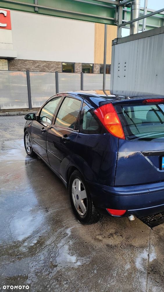 Ford Focus 1.8 TDCi FX Silver - 3