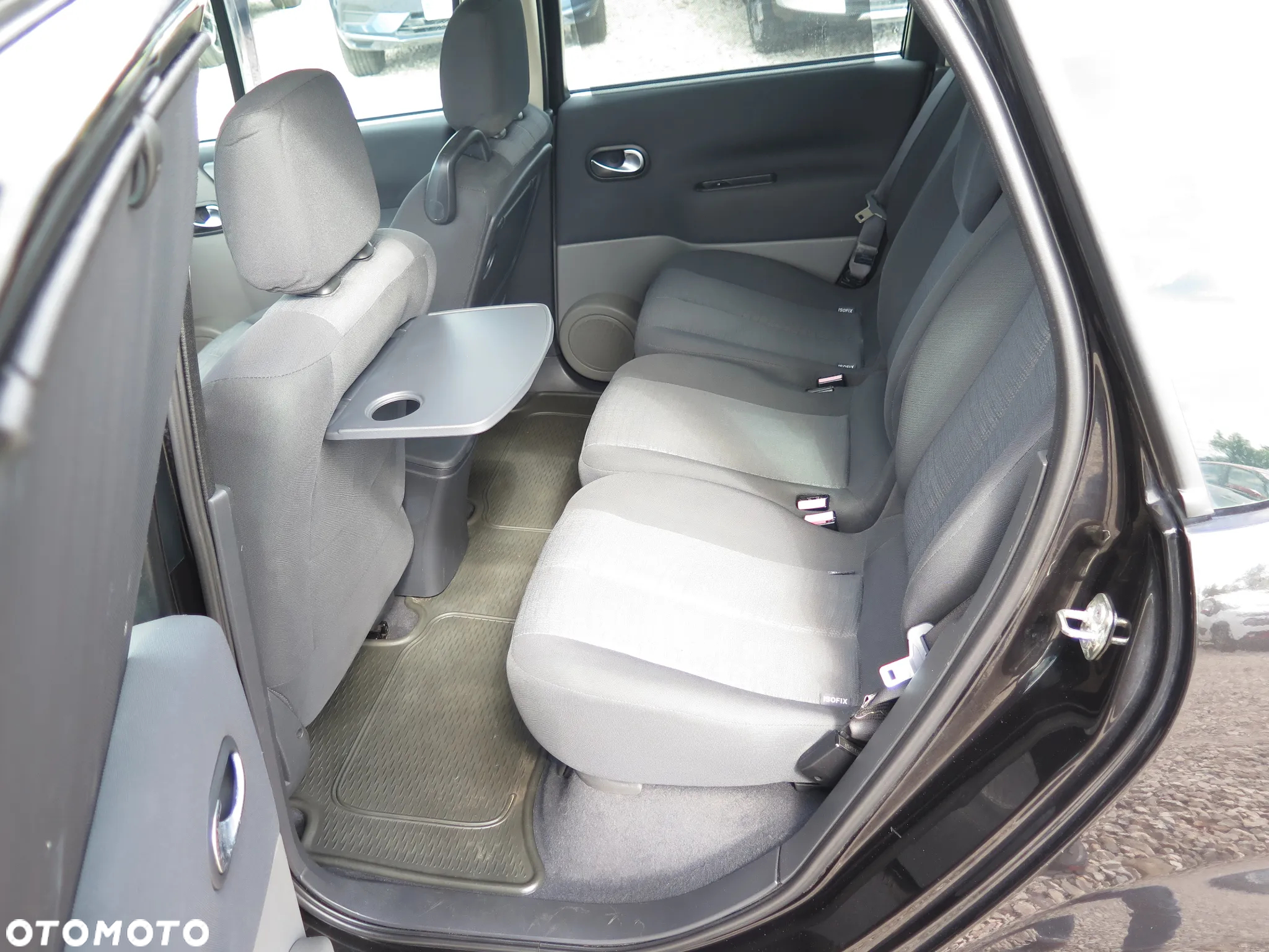 Renault Scenic 1.6 16V 110 Authentique - 23