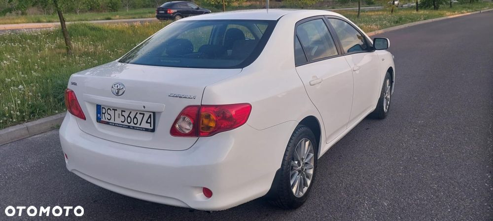 Toyota Corolla 1.6 VVT-i Premium - 4
