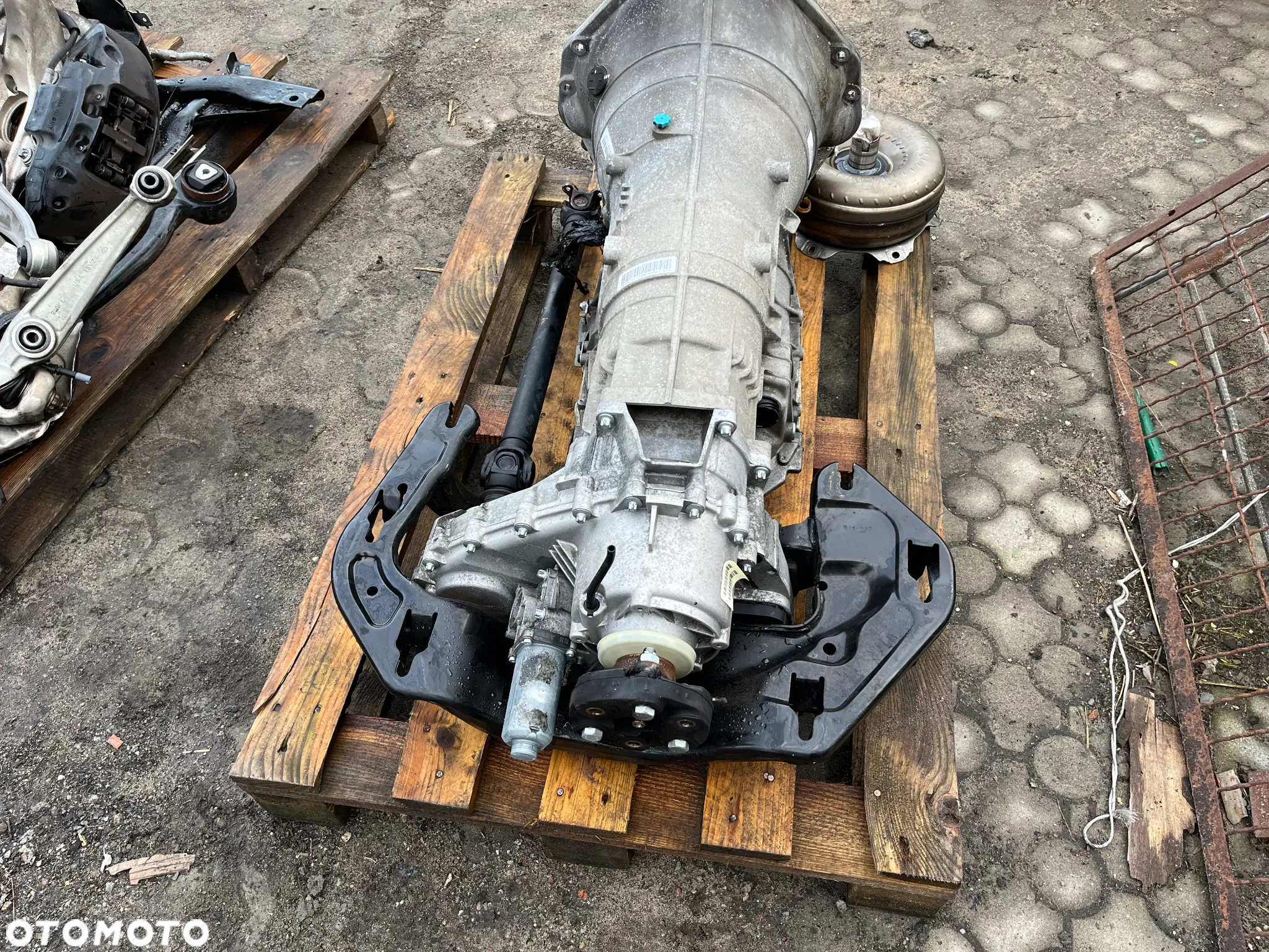 KOMPLETNA SKRZYNIA BIEGÓW 6HP-28X 7607877 BMW X6M E71 X5M E70 555KM 4.4 - 4