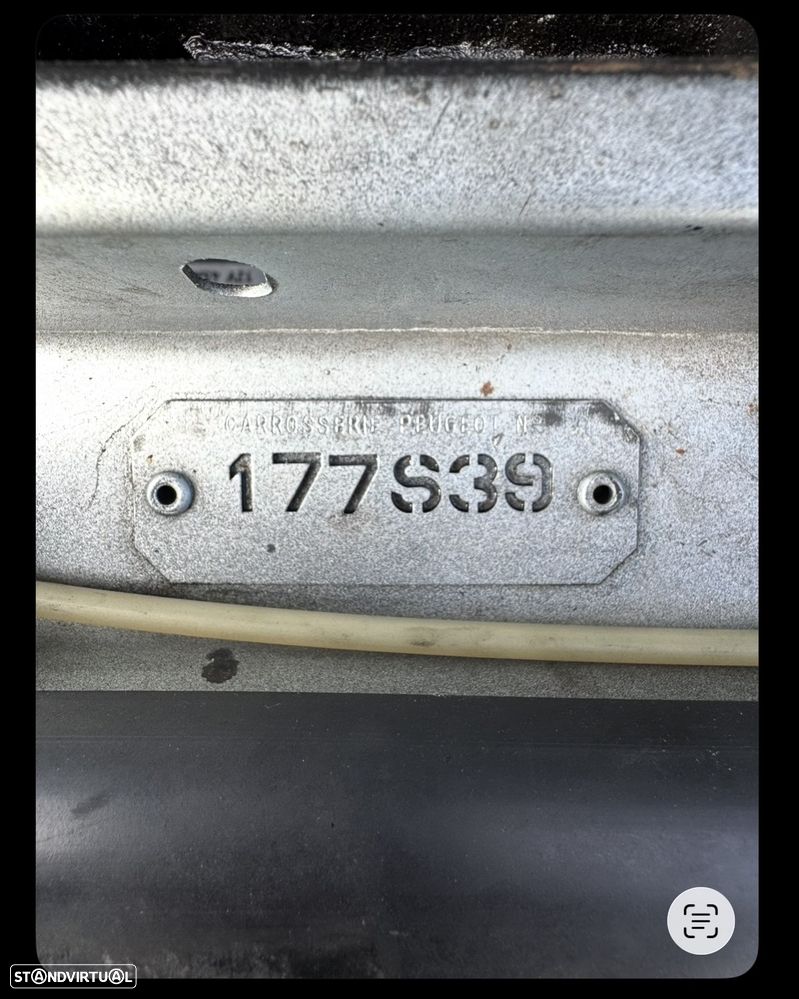 Peugeot 305 - 19