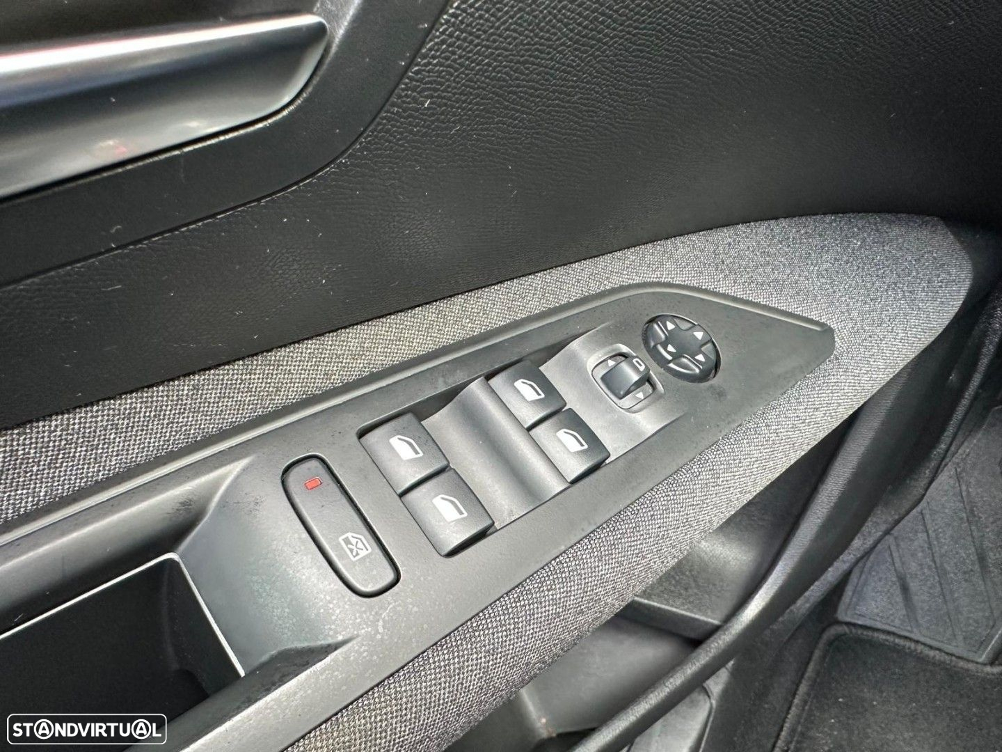 Peugeot 3008 1.5 BlueHDi Active - 38