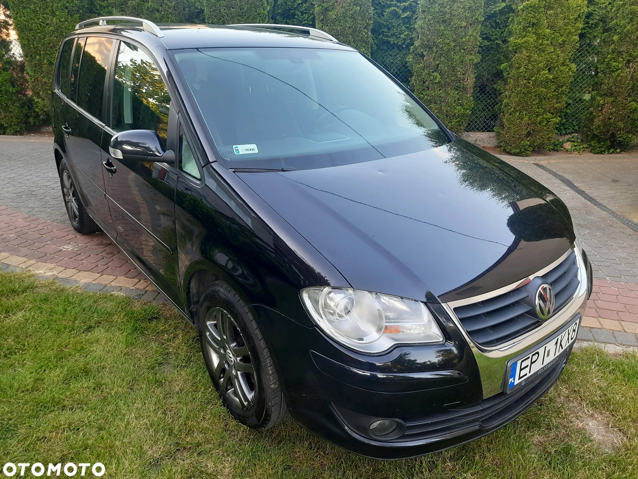 Volkswagen Touran 2.0 TDI DPF DSG Cup - 4