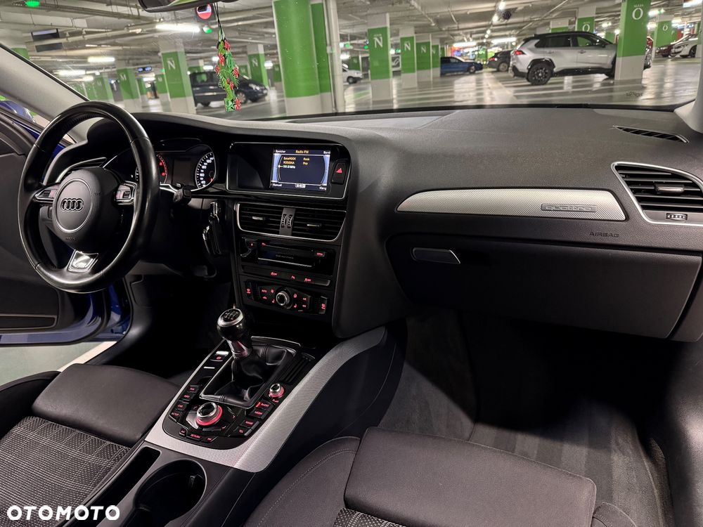 Audi A4 Avant 2.0 TDI DPF quattro S line Sportpaket - 26