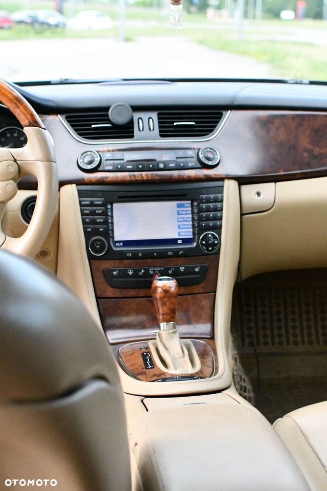 Mercedes-Benz CLS 500 - 14