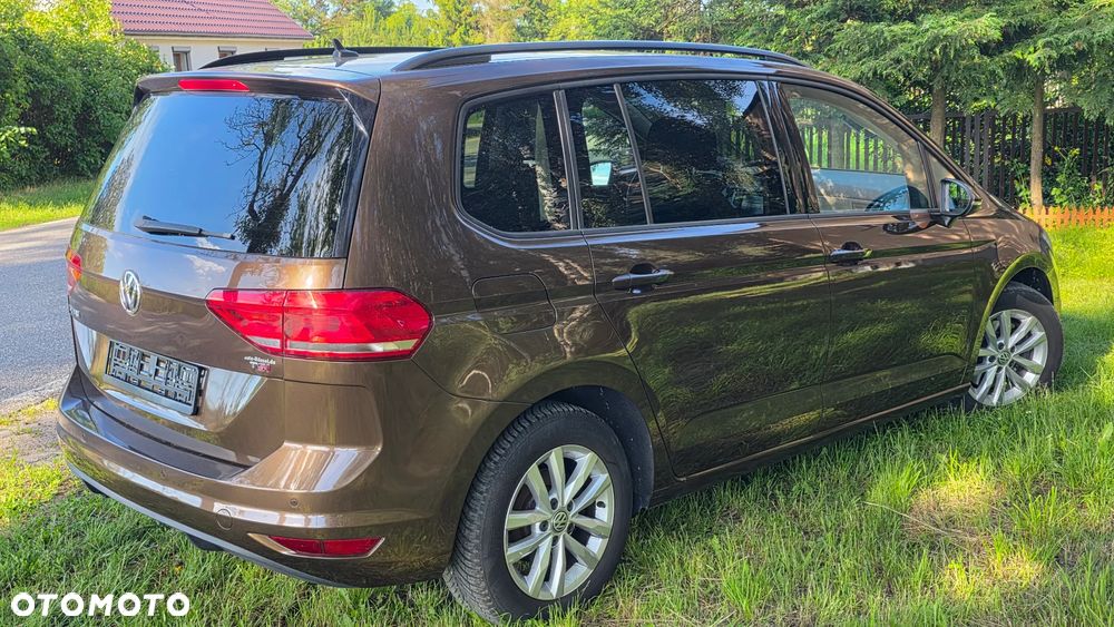 Volkswagen Touran 2.0 TDI SCR DSG Comfortline - 4
