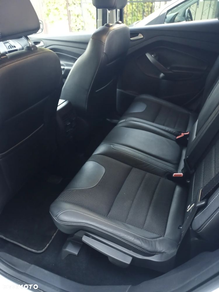 Ford Kuga - 8