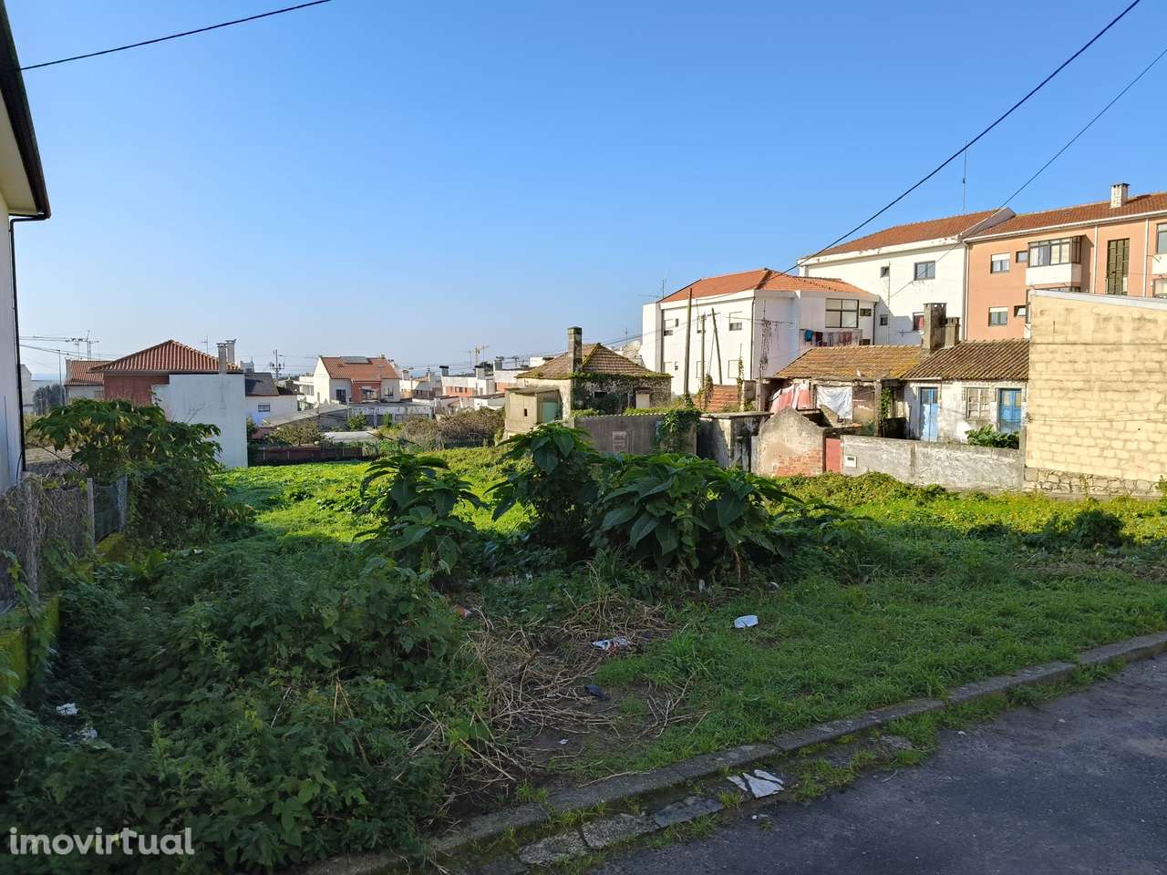 Terreno em zona de construção em Monserrate - Grande imagem: 3/4