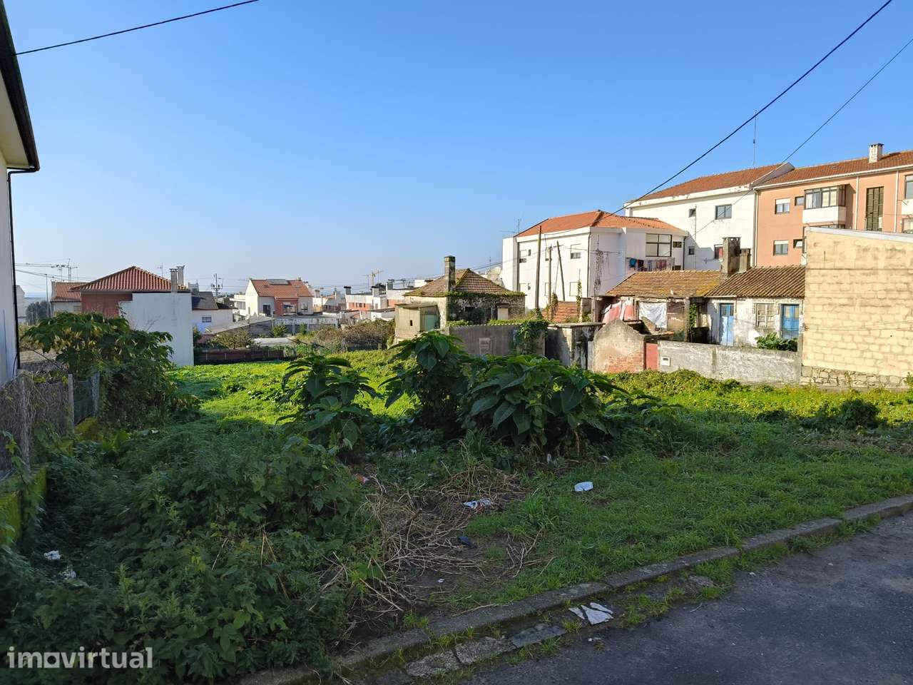 Terreno em zona de construção em Monserrate - Grande imagem: 3/4