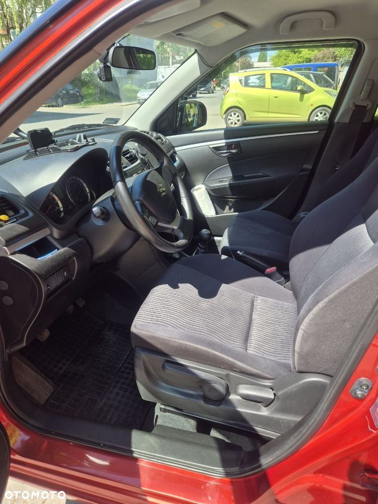 Suzuki Swift - 5