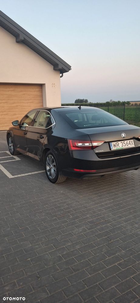 Skoda Superb 1.8 TSI Ambition DSG - 4