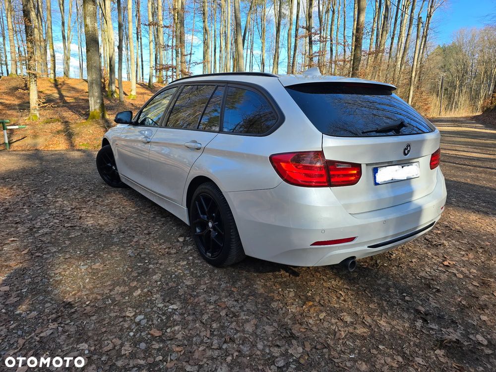 BMW Seria 3 318d DPF Edition Sport - 4