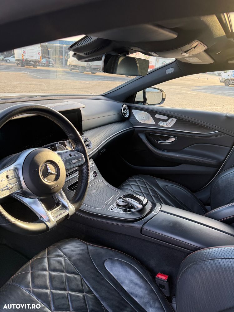 Mercedes-Benz CLS - 9