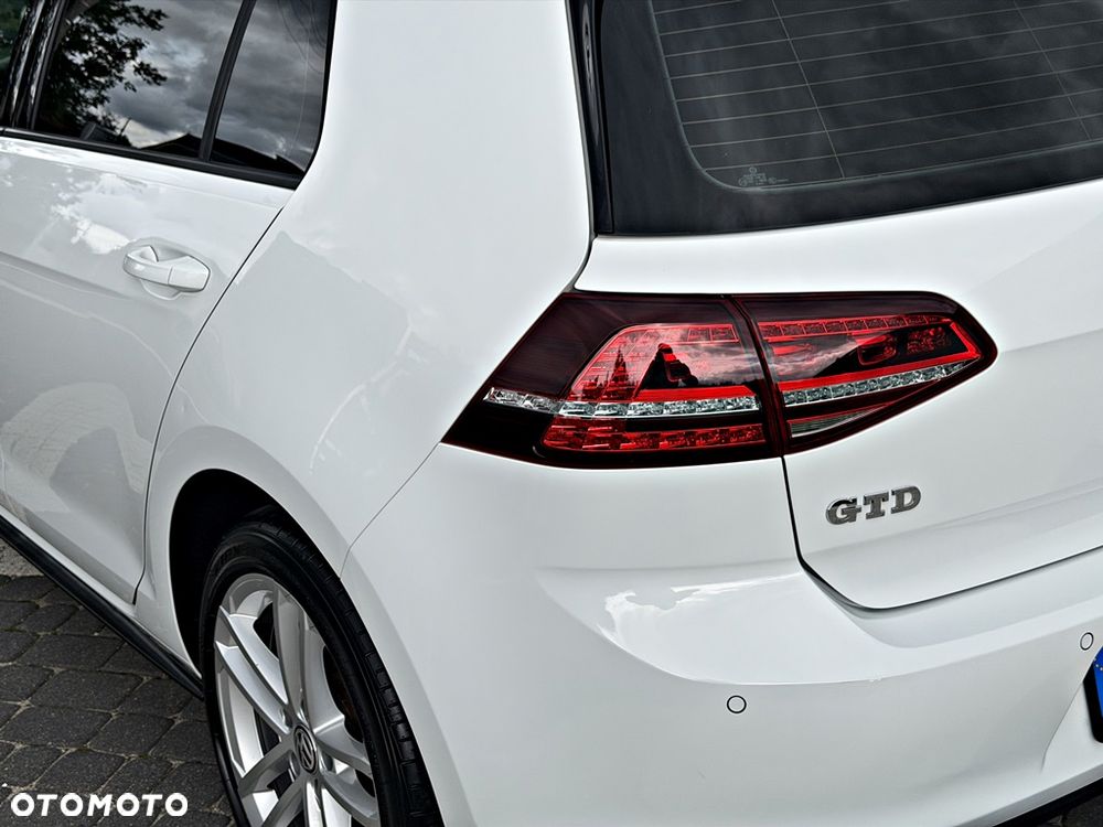 Volkswagen Golf GTD (BlueMotion Technology) - 13