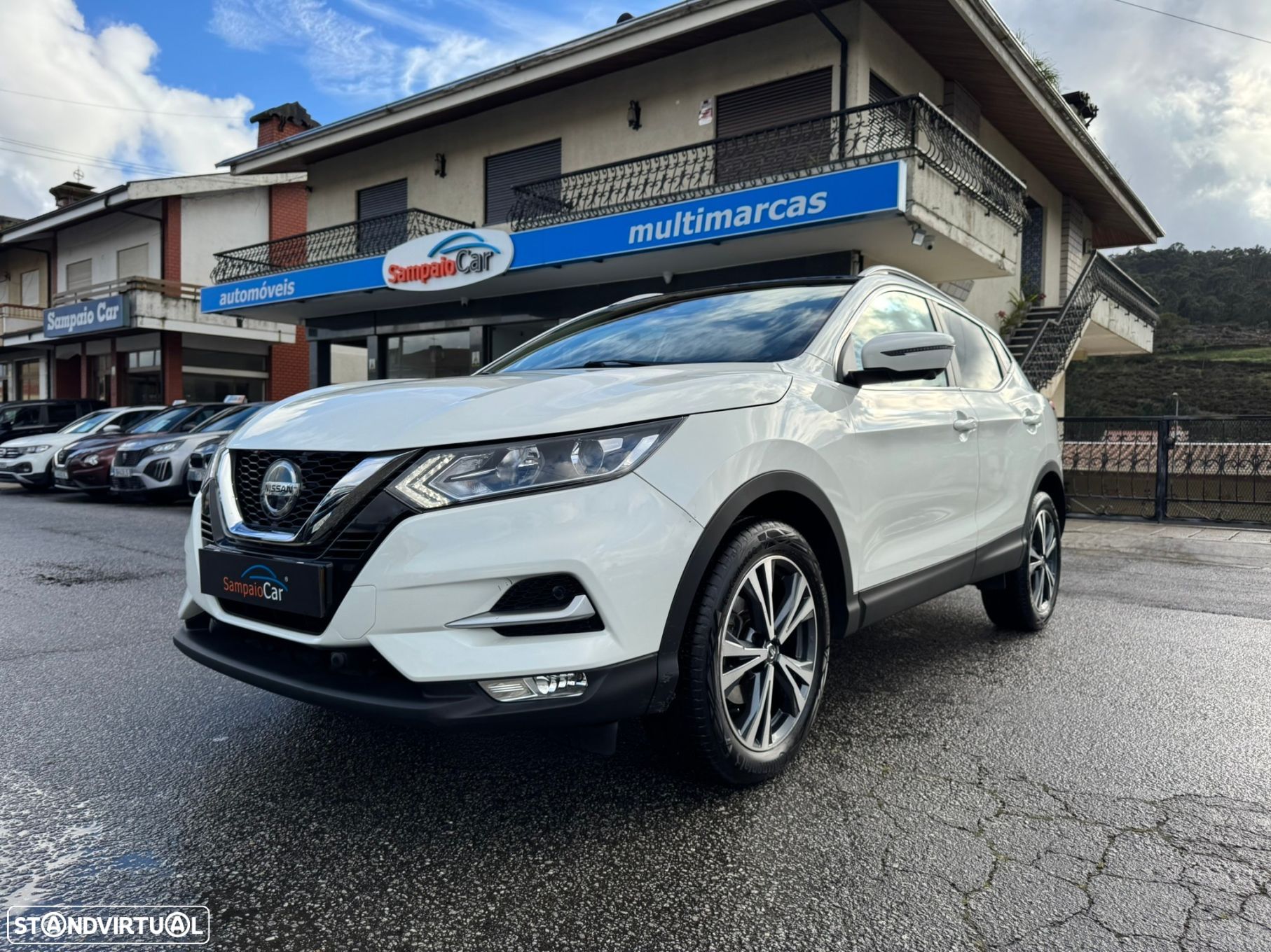 Nissan Qashqai 1.5 dCi N-Connecta J18 - 1
