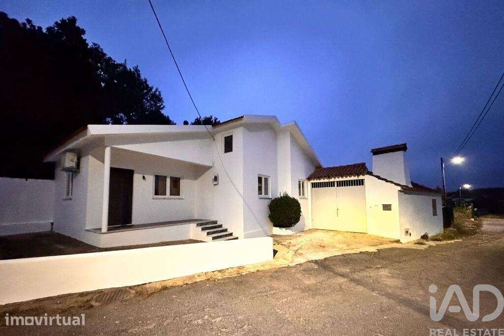 Casa / Villa T3 em Aguada de Cima de 67 m2 - Grande imagem: 2/7