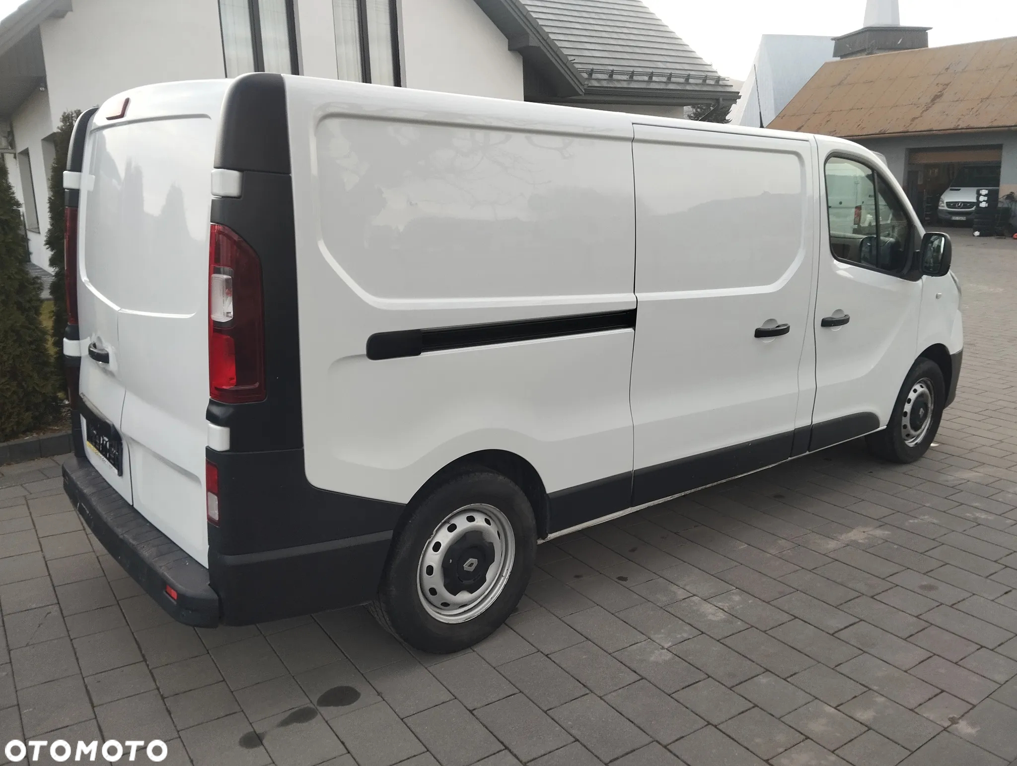 Renault Trafic ENERGY dCi 145 L2H1 Komfort - 3