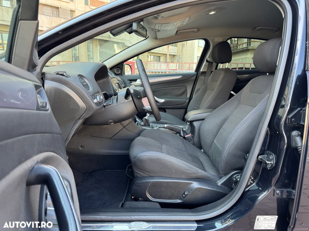 Ford Mondeo 2.0 TDCI Titanium - 11