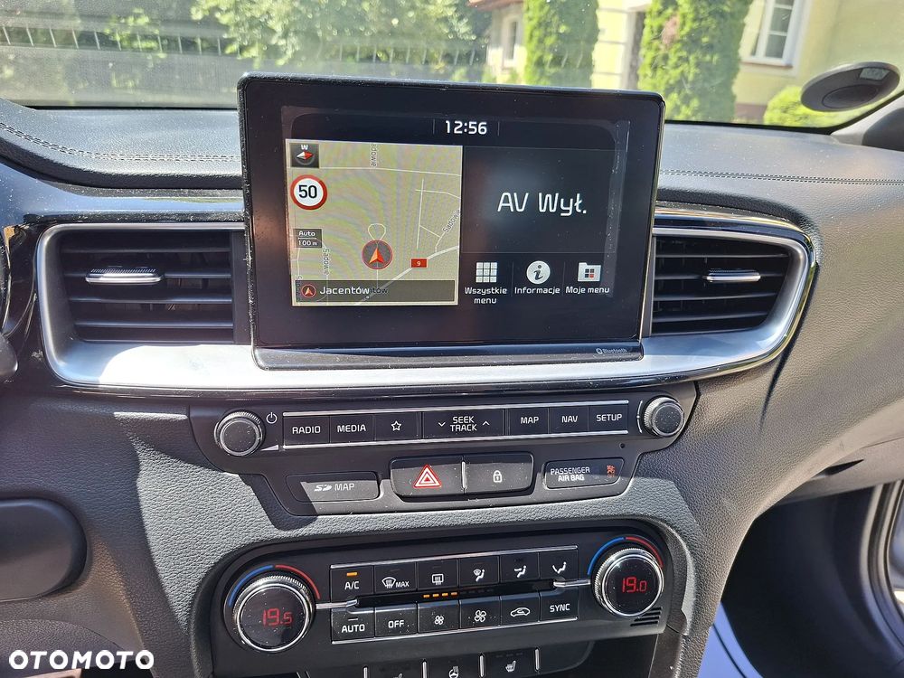 Kia Ceed - 23