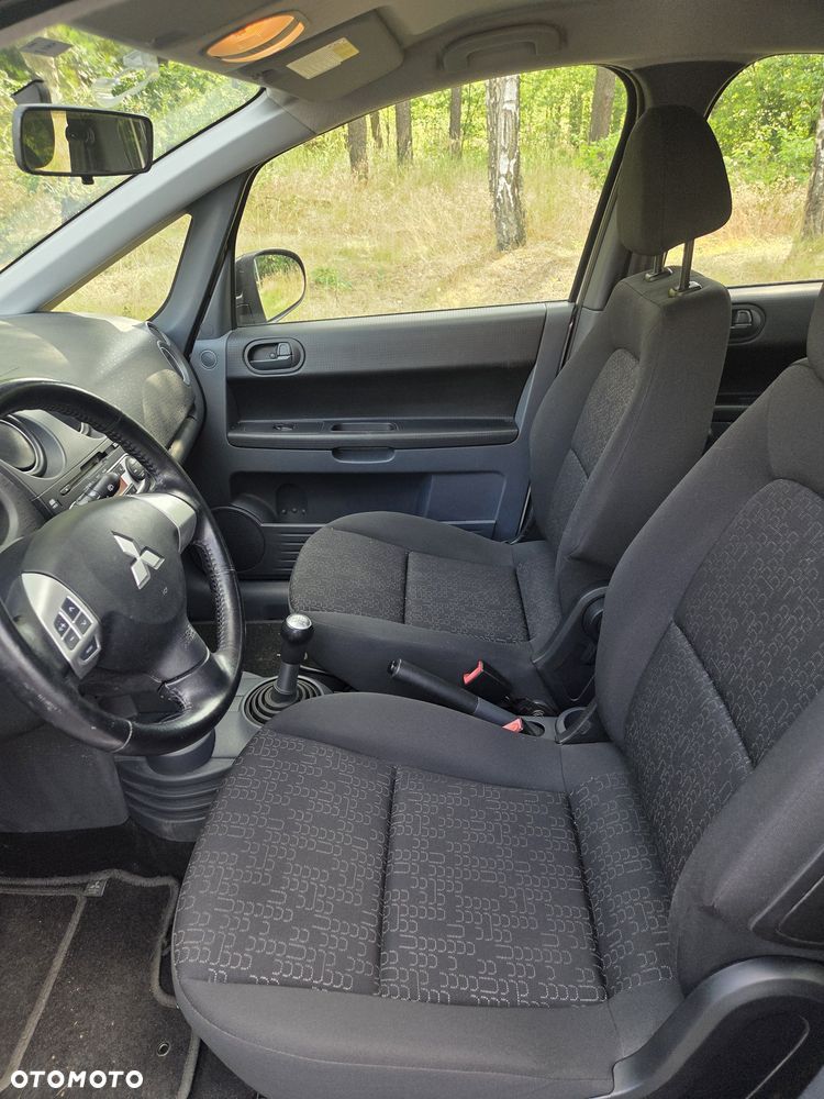 Mitsubishi Colt - 3