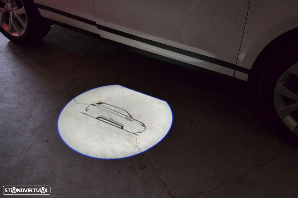 Land Rover Range Rover Evoque 1.5 P300e AWD SE Auto - 53