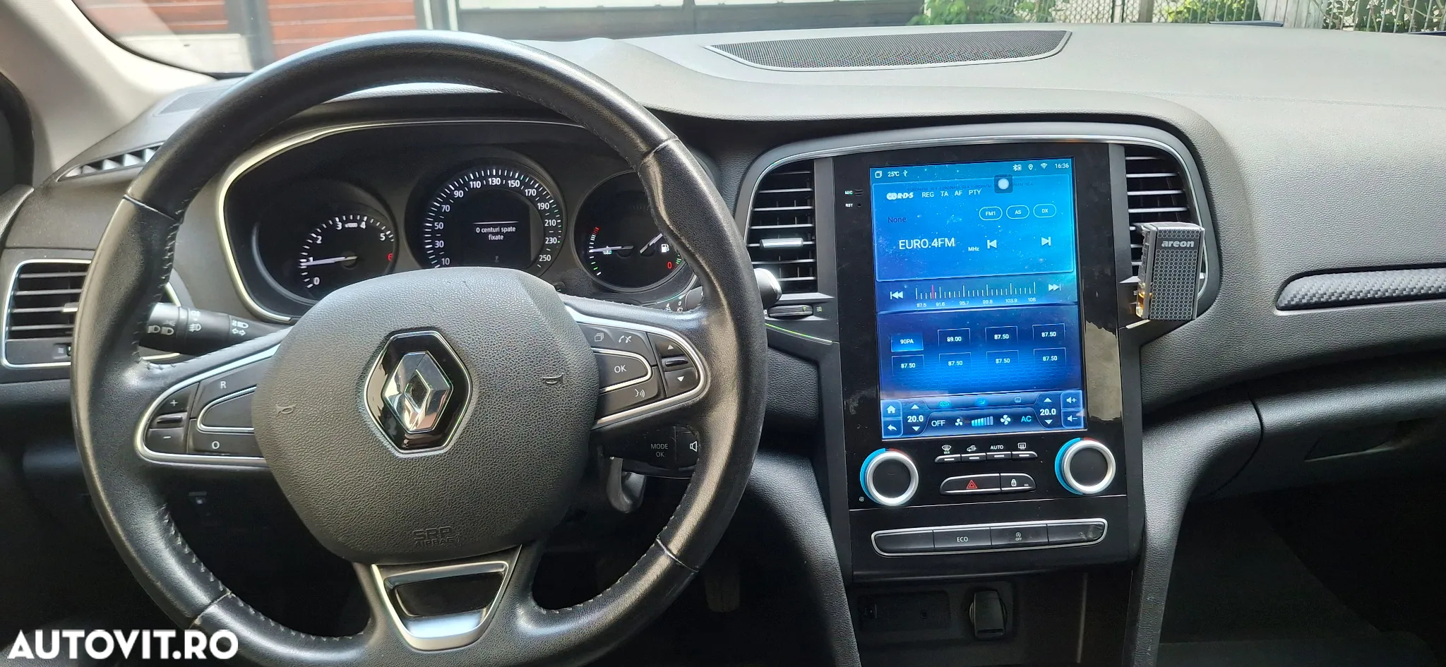 Renault Megane TCe Life - 5