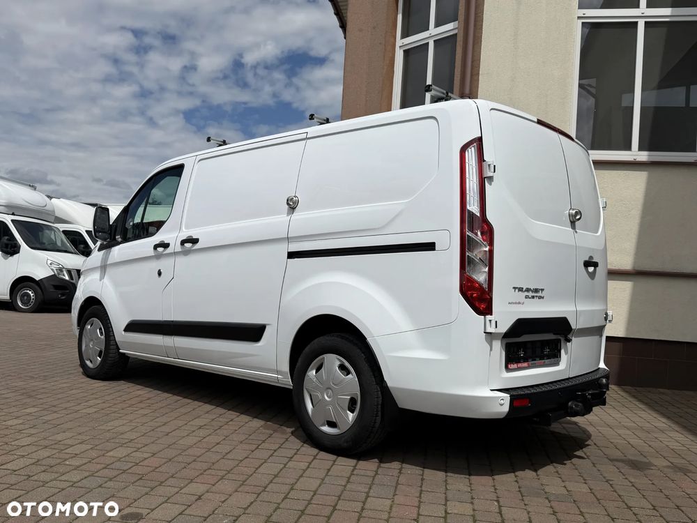 Ford Custom L1H1 - 8