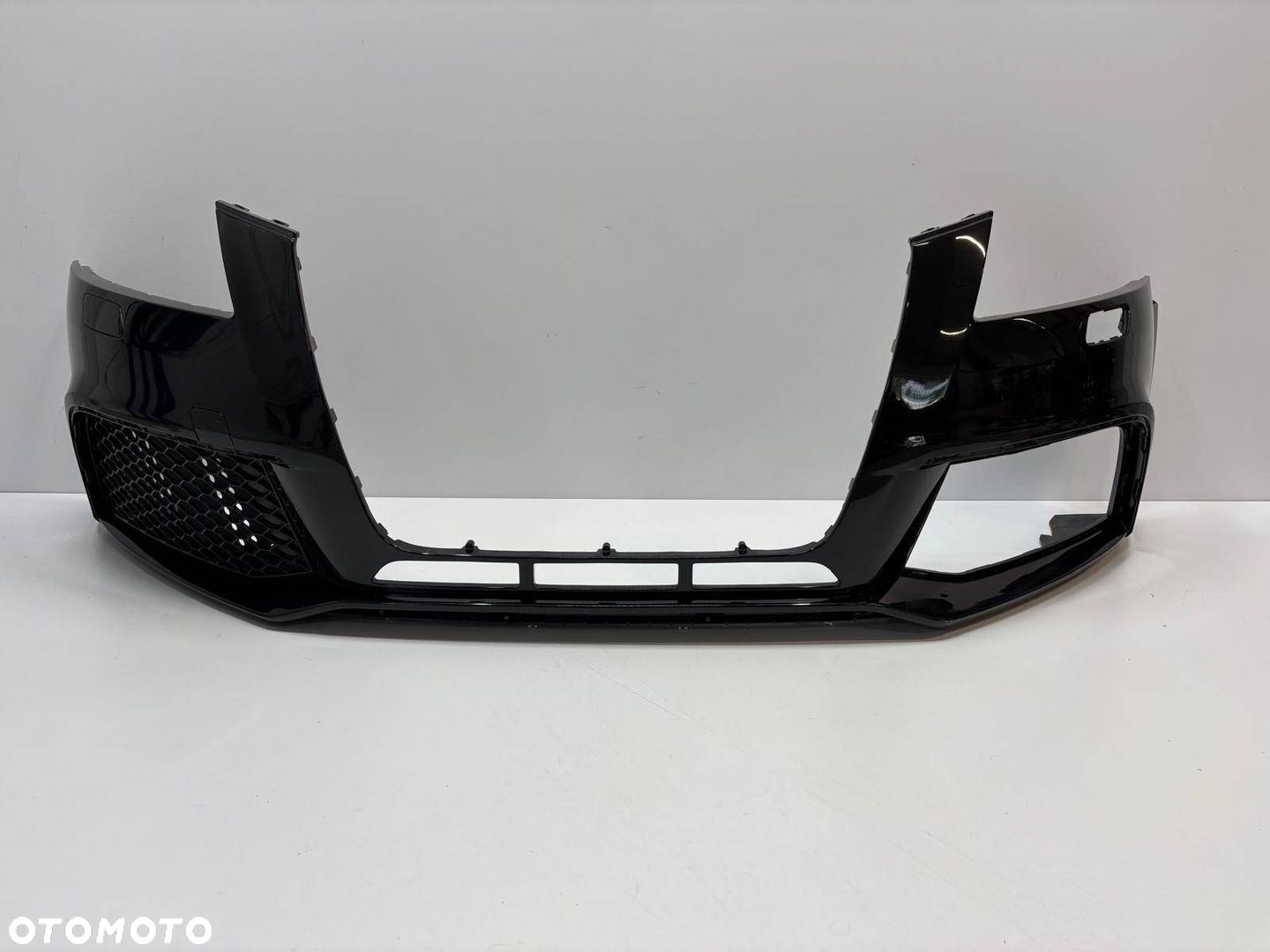 Audi RS3 8P0 Zderzak Przód Przedni 8P0807437AG - 1
