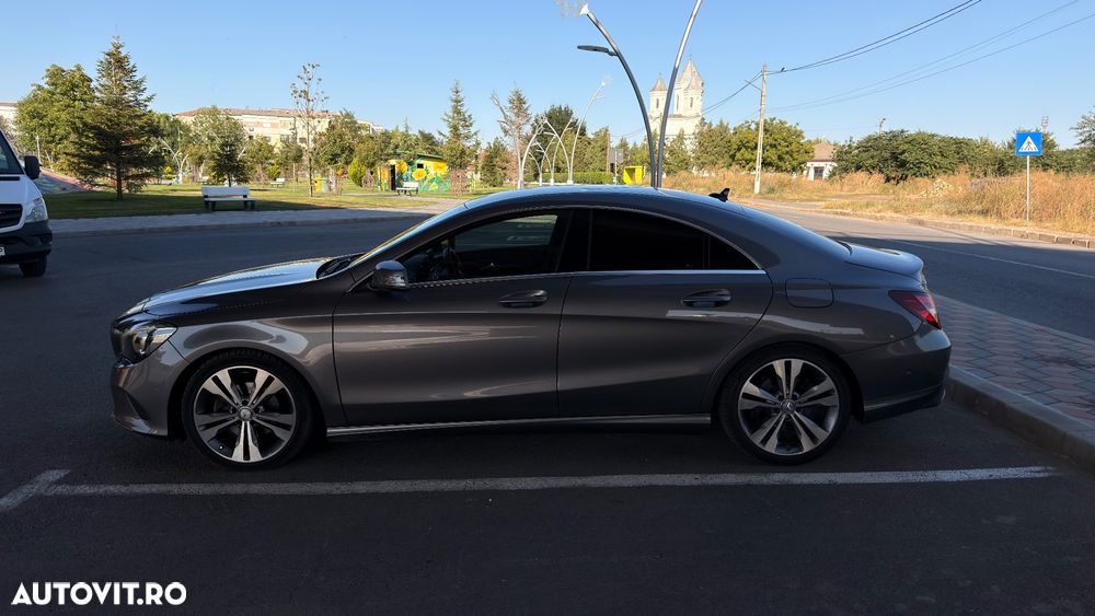 Mercedes-Benz CLA 180 - 4