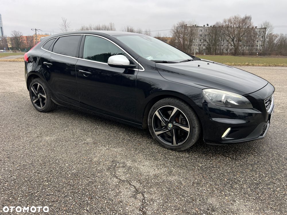 Volvo V40 D3 R Design - 33
