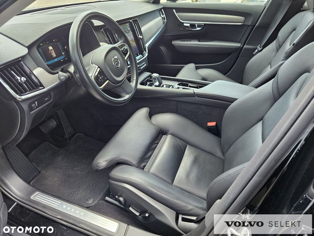 Volvo V90 Cross Country - 12