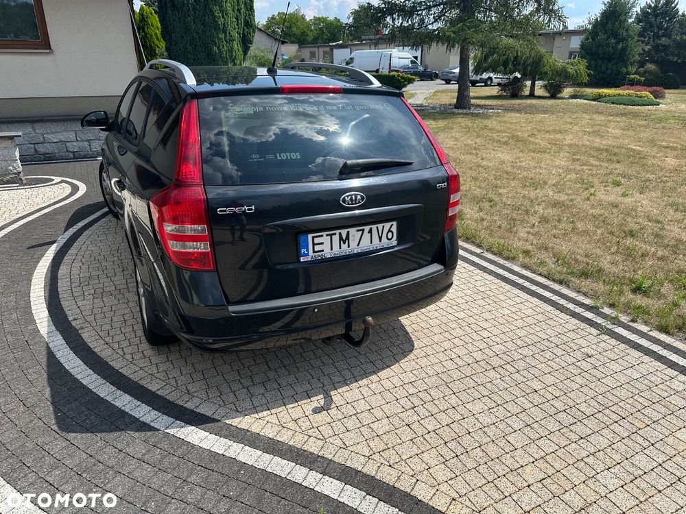 Kia Ceed 2.0 crdi Optimum + - 3