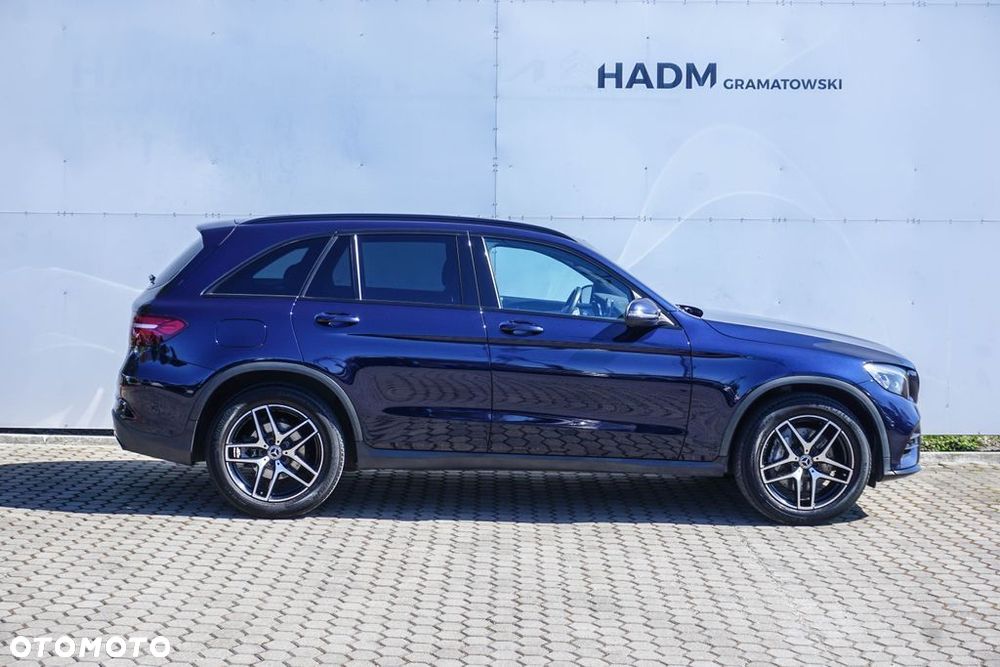 Mercedes-Benz GLC 250 4Matic 9G-TRONIC AMG Line - 7