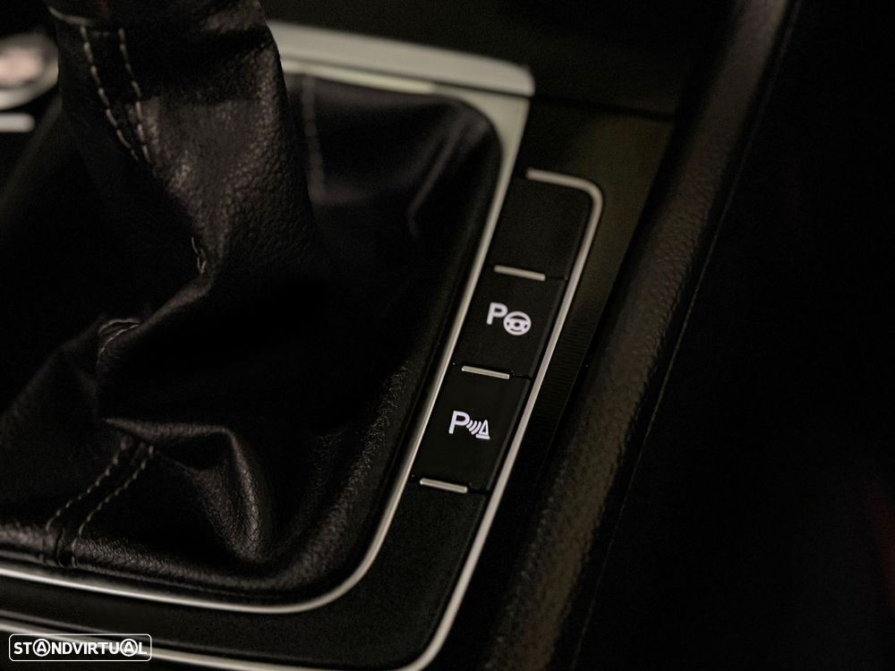 VW Golf 2.0 TDI GTD - 31