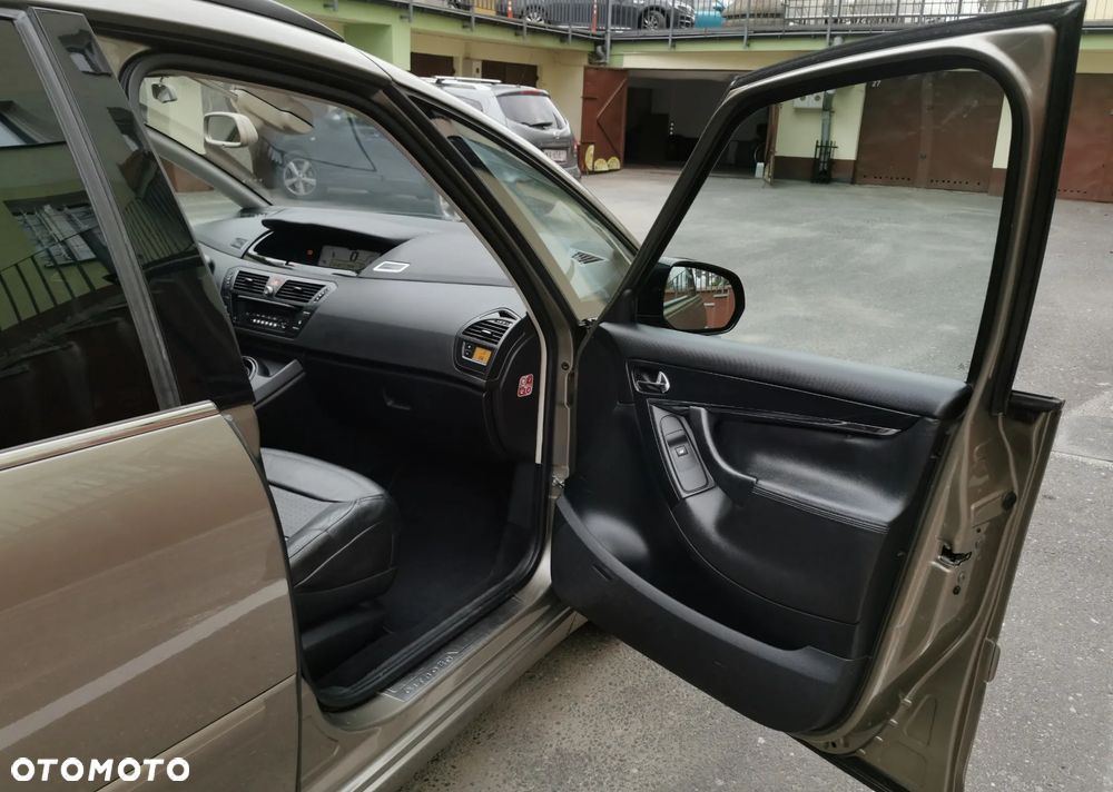 Citroën C4 Picasso 1.6 HDi FAP Exclusive - 16