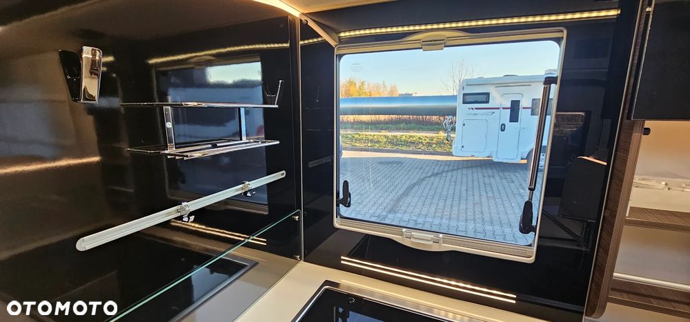 McLOUIS NEVIS 879G - 13