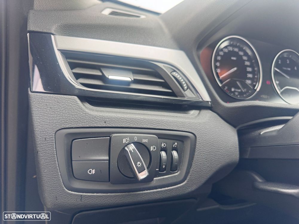 BMW X1 16 d sDrive Line Sport Auto - 14