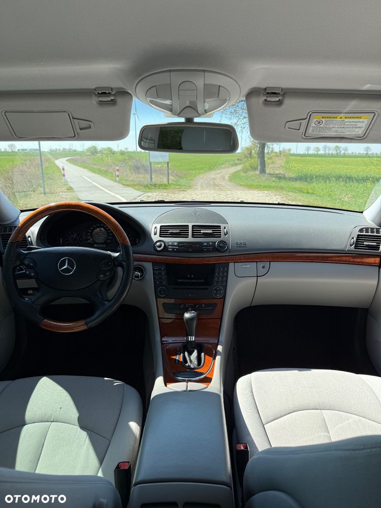 Mercedes-Benz Klasa E - 12