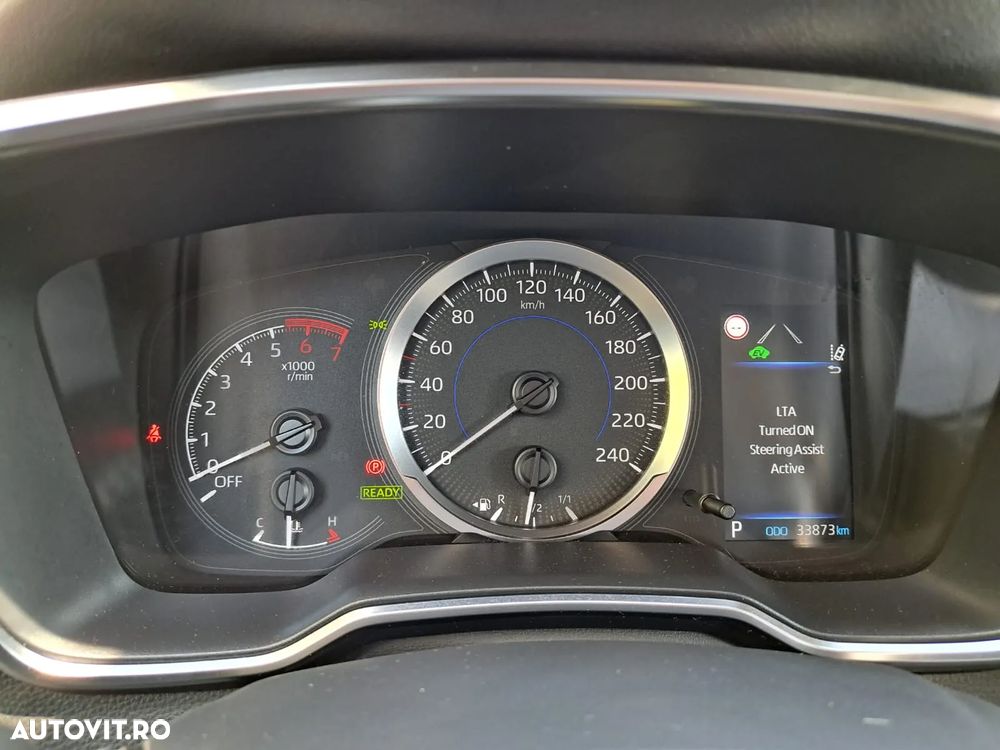 Toyota Corolla 1.8 HSD Business - 15