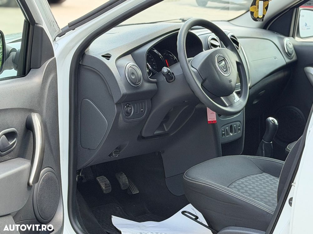 Dacia Logan 0.9 90CP Ambiance - 36