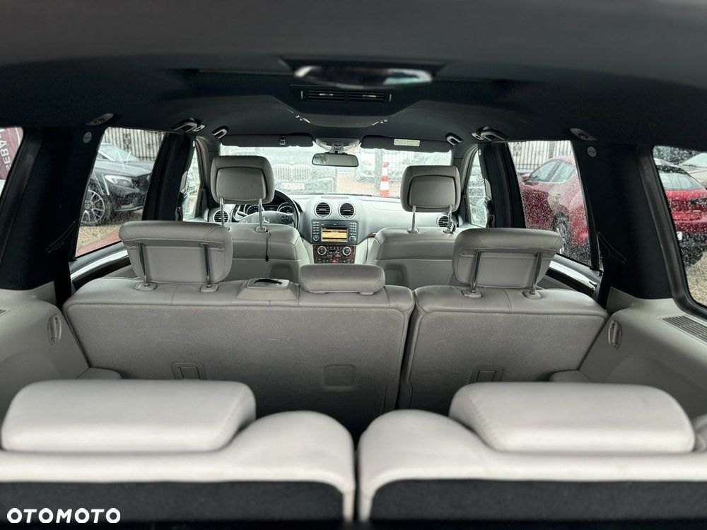 Mercedes-Benz GL - 31