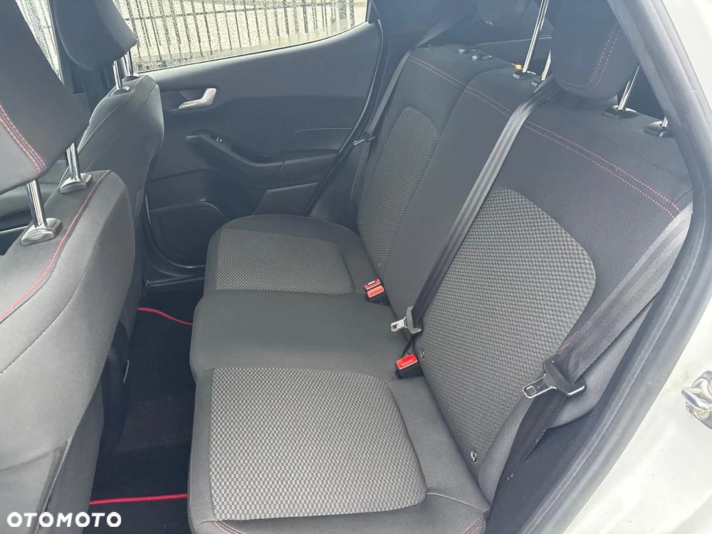 Ford Fiesta 1.0 EcoBoost S&S ST-LINE - 19