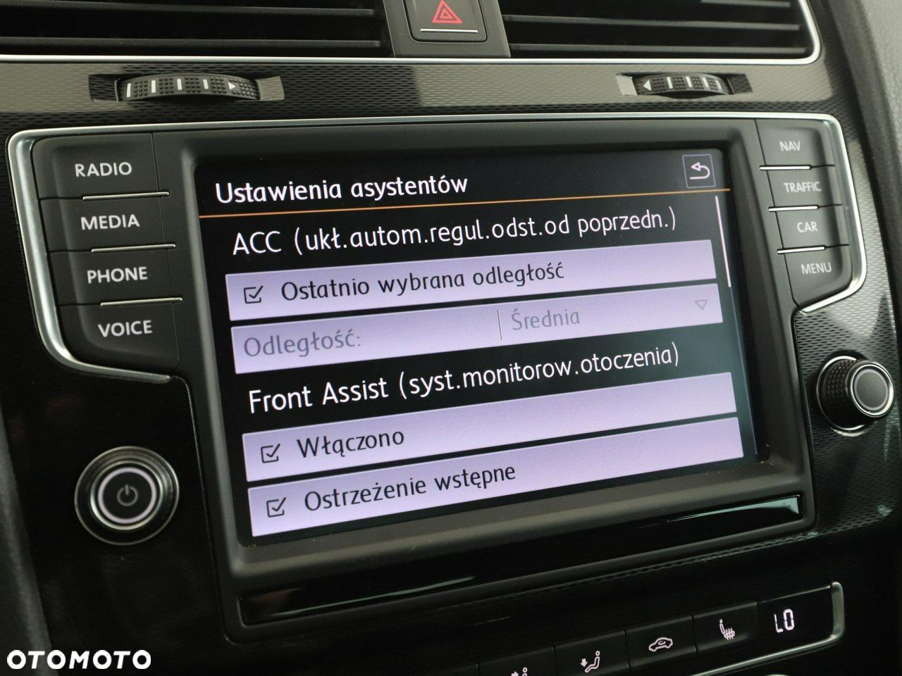 Volkswagen Golf - 26