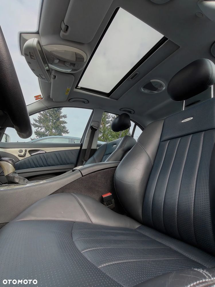 Mercedes-Benz Klasa E 55 AMG Automatik - 22