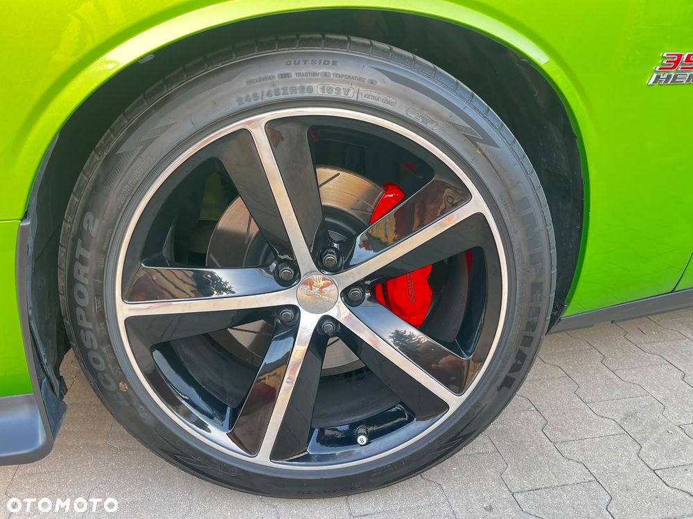 Dodge Challenger - 5